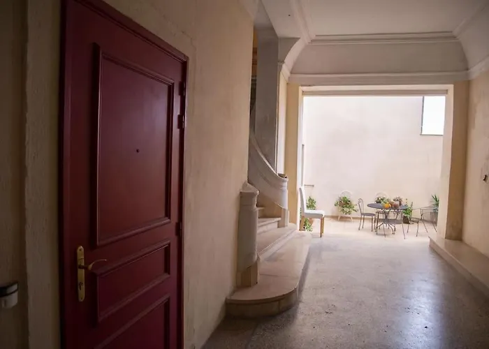 Apartamento L'authentique, Duplex, Centre Historique, Wifi Montpellier